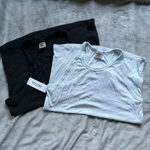 Aritzia Tank Tops Set (2)